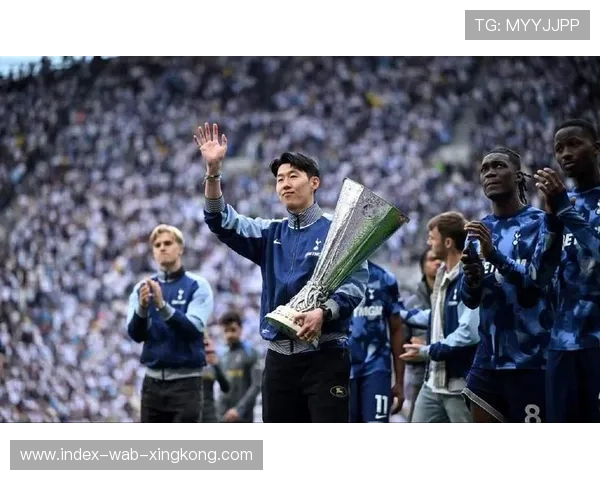 热刺孙兴慜快速插上完成射门